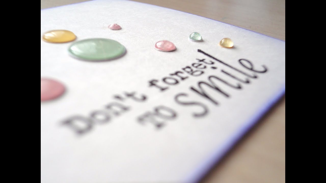 Utiliser le glossy accents pour faire des dots           - scrapbooking -