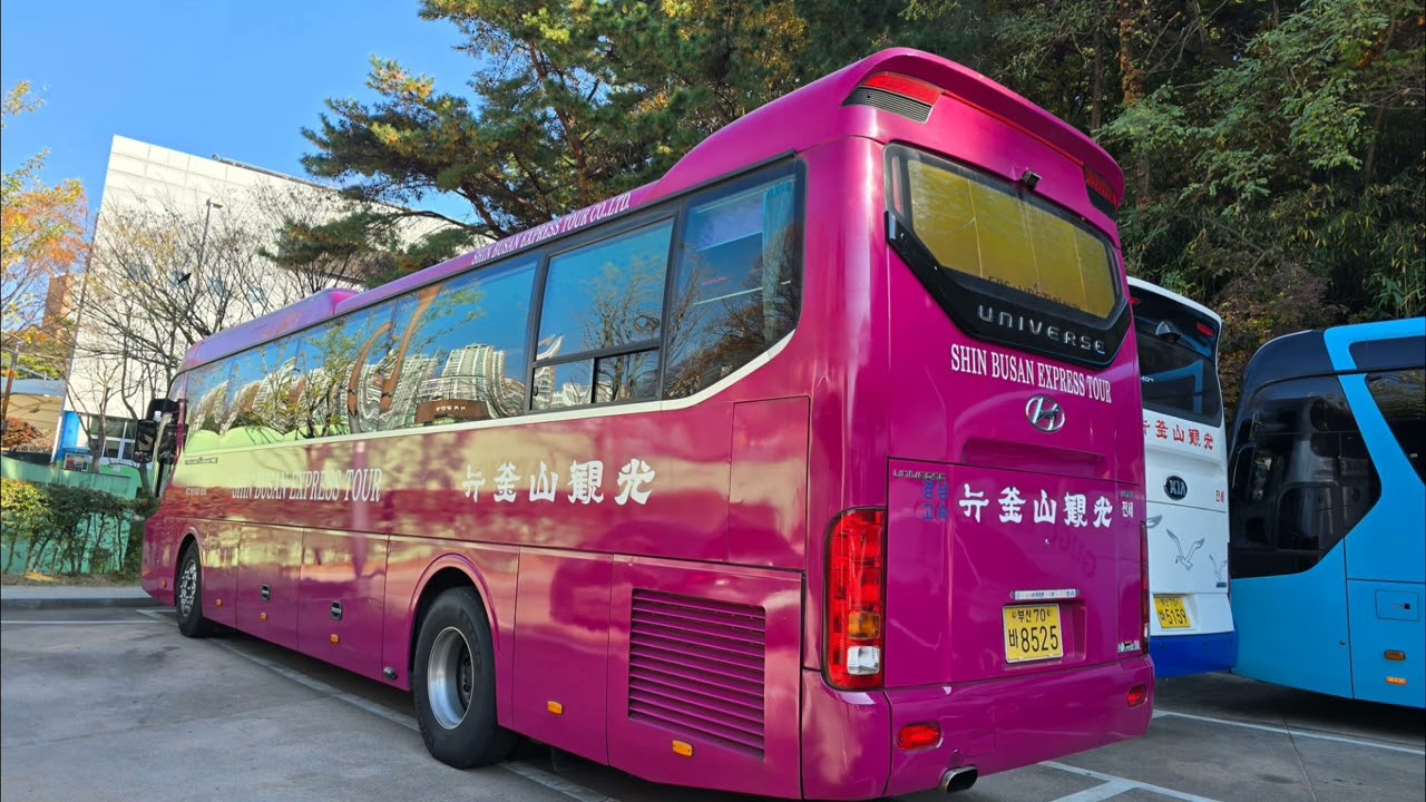 2013Y OF HD UNIVERSE NOBLE 47SEATS