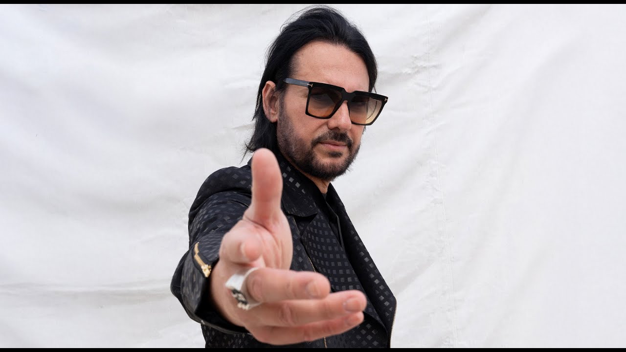 Beto Cuevas Interview | Live from the Latin Grammys 2025 — LA Selva