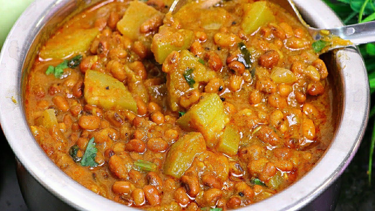 கறி குழம்பை மிஞ்சும் சுவையில் சுரைக்காய் தட்டப்பயறு குழம்பு👌| Thattapayaru Kulambu recipe in tamil