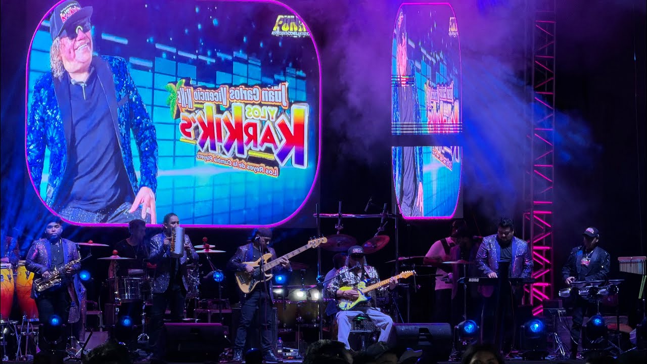 Los KARKIS en Vivo desde Putla Oaxaca