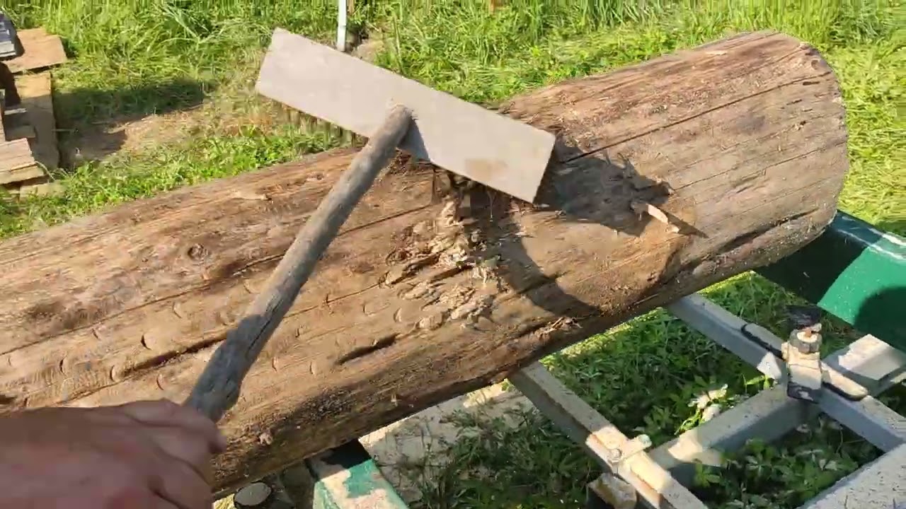 Hänger Rücken mit Lader t157/2 und Holz Einschnit mit dem Woodland Mills Hm126