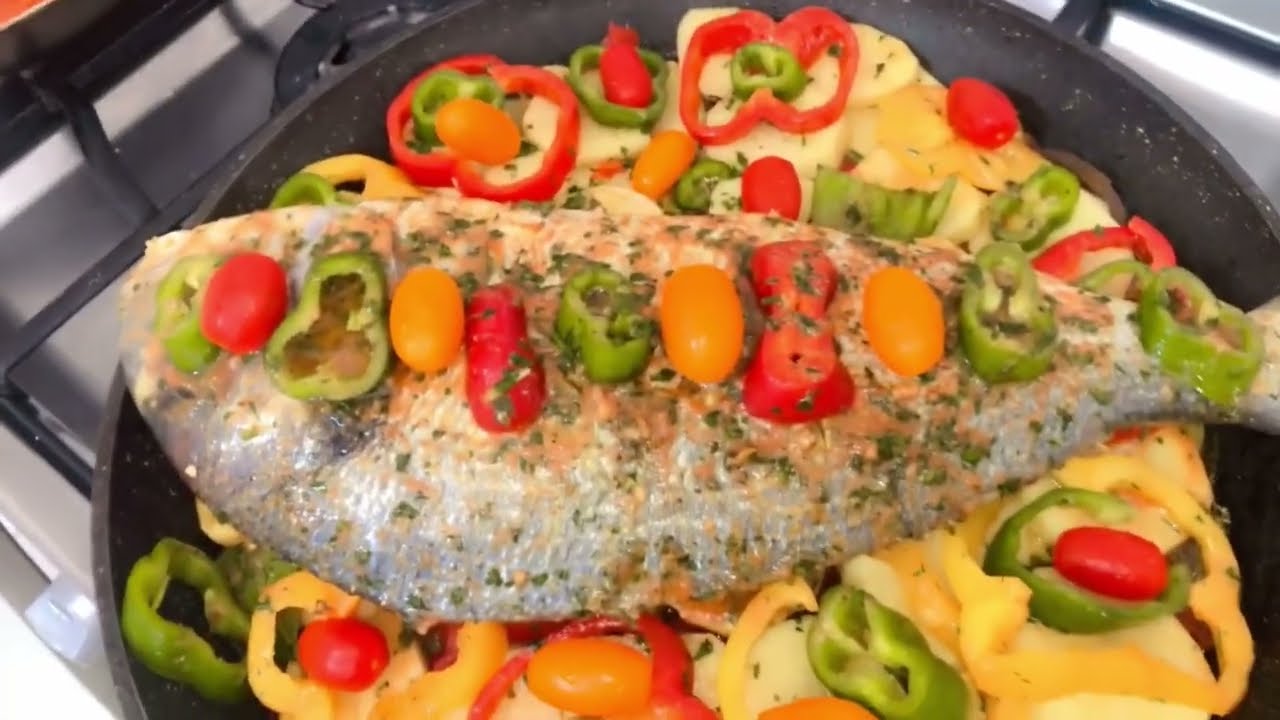 حوت 🐋 فوق فاخر كتجي لذيذة سهلة إذًا جربتها متبقاش ستغنة عليها🧅🍅🫑🥔