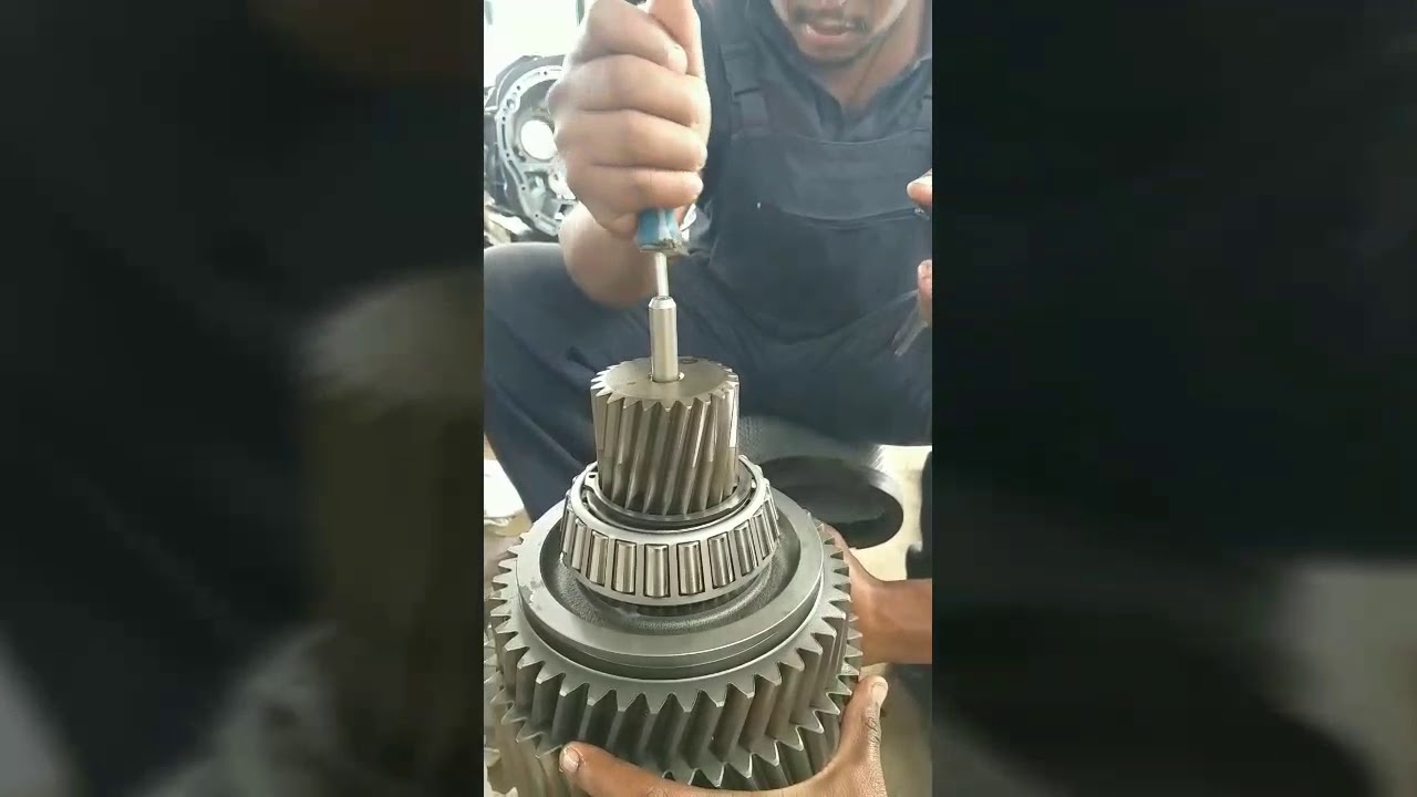 Astra and trakker gear box assembly part 1