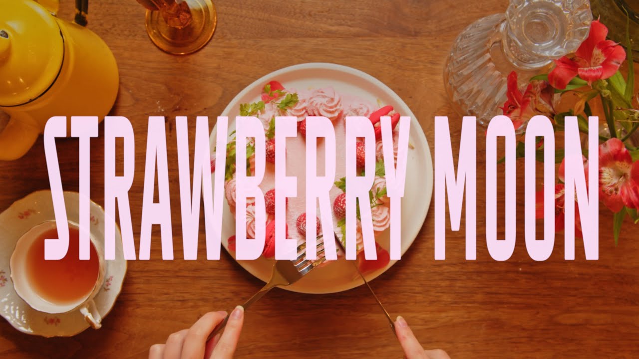 Raven - Strawberry Moon《Lyric VIDEO》