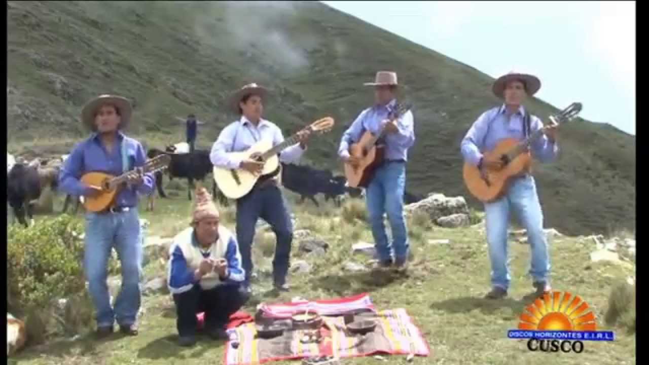 11.- TORIL COTABAMBINO - CONJUNTO MUSICAL HERMANOS PORTUGAL DE COTABAMBAS