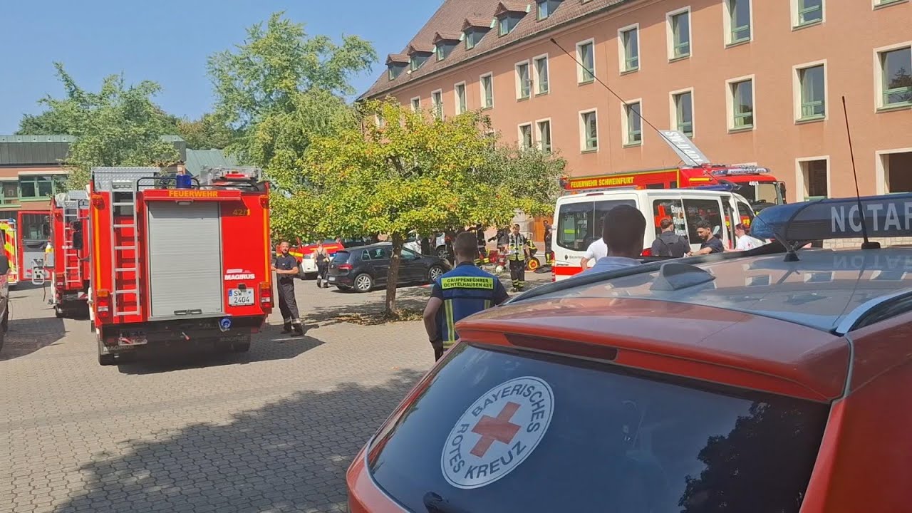 Brand an Schweinfurter Schule #feuerwehr #schweinfurt #brand