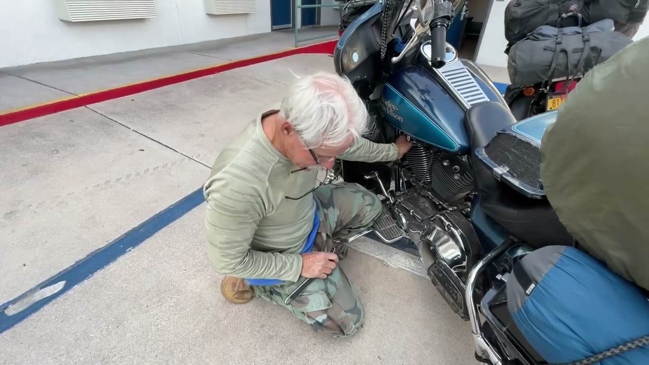 Scooter Tramp Scotty - Carb Work before Mexico Travel