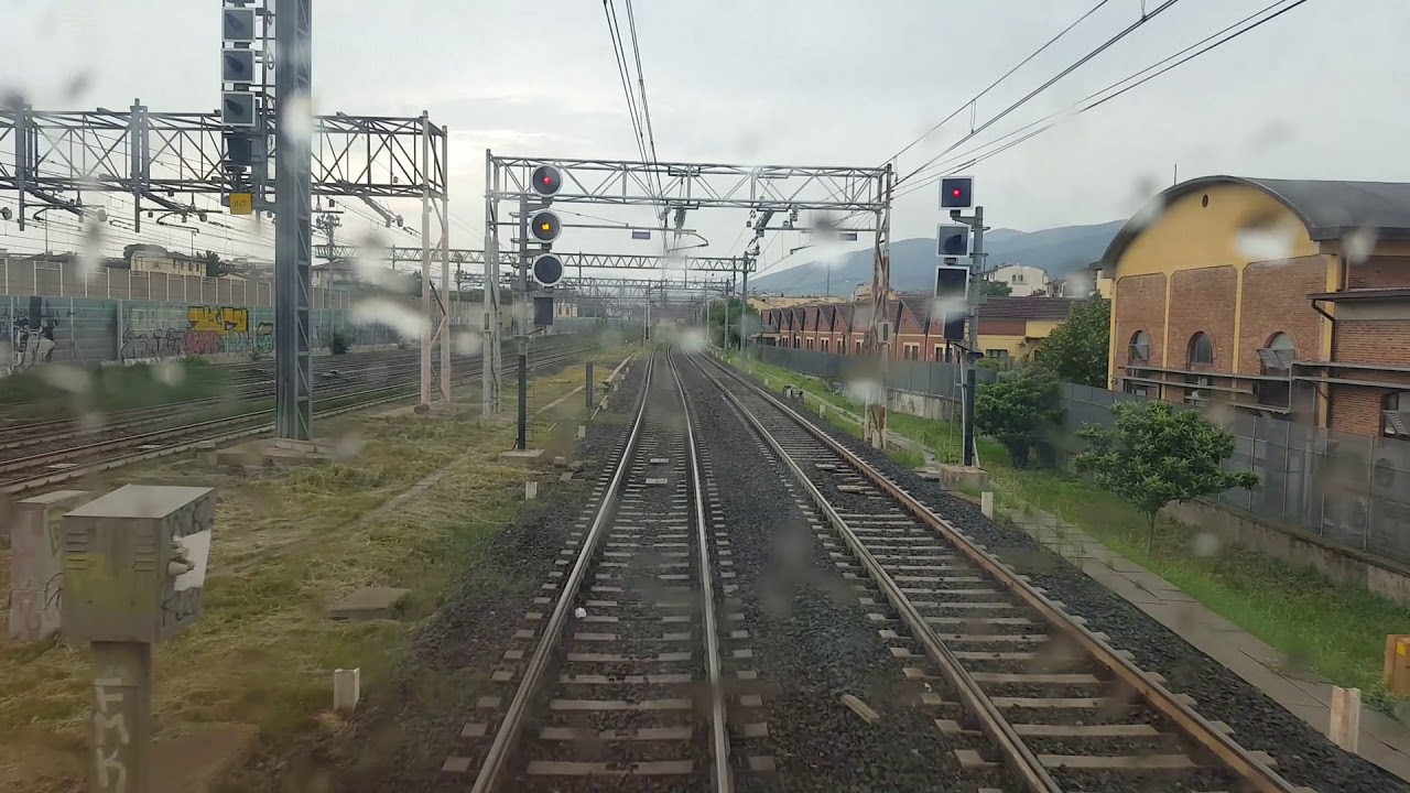 Treno 56644  Traversata del fascio binari della stazione di Firenze Rifredi