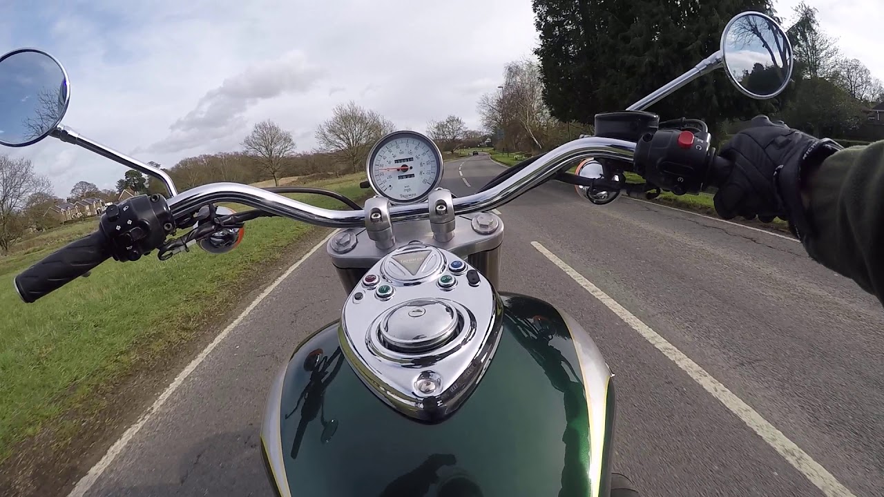 Triumph Bonneville Trike at the trikeandsidecarexchange.