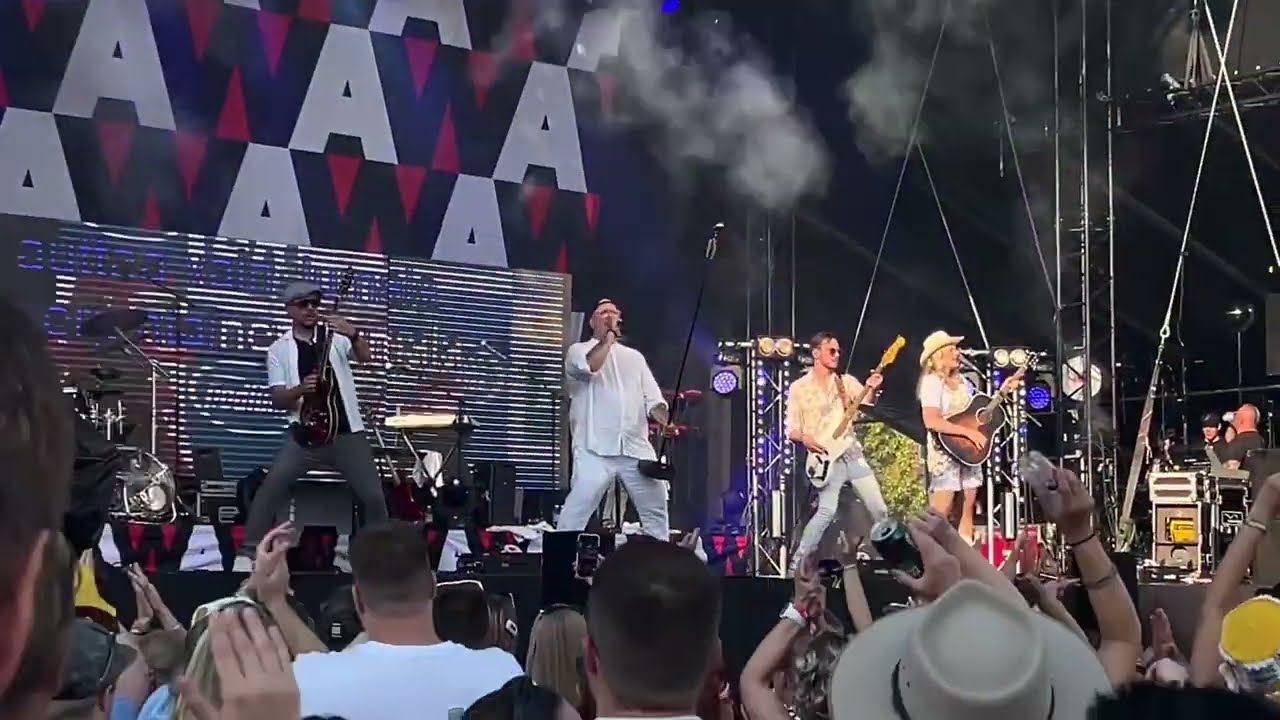 Arttu Wiskari - Suomen muotoisen pilven alla live Suomipop 2023 Jyväskylä
