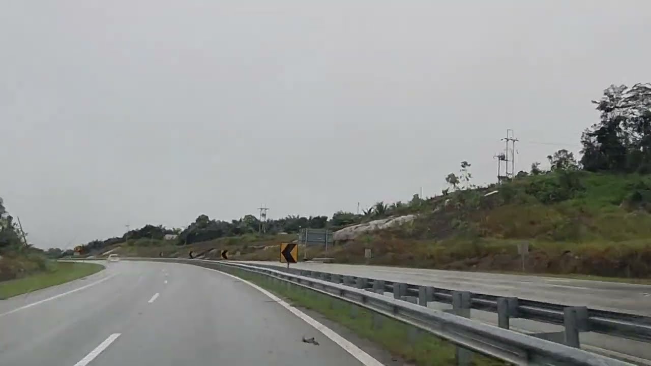 LEBUHRAYA SARAWAK SUASANA DAMAI⭐️SRI AMAN MELUGU TO SERIAN/KUCHING🎯PEMANDUAN CUACA BURUK🙏