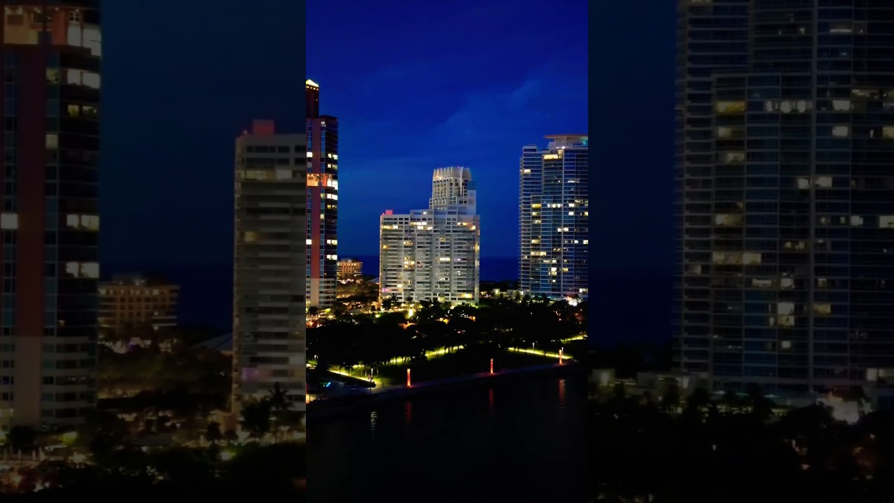 Discover the Wonders of Miami 🌴 | Beaches, Nightlife & Skyline 