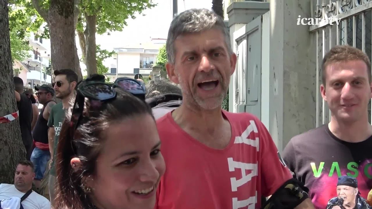 Vasco a Rimini, l'attesa dei fan davanti allo stadio