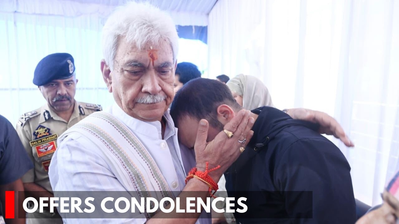 Beerwah: LG Visits Martyr Ashiq Hussain&rsquo;s Residence, Offers  Condolences