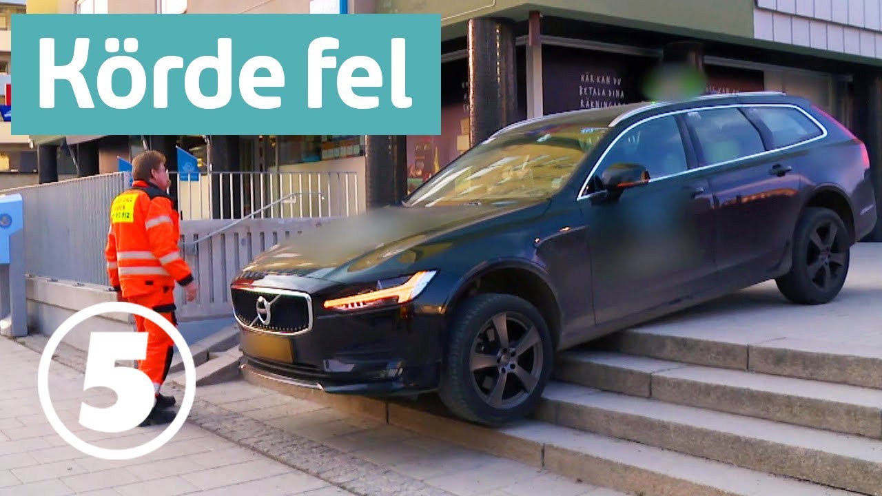 Vägens hjältar | Bil fast i trappa - igen! | discovery+ Sverige