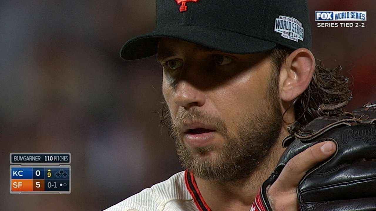 WS2014 Gm5: Bumgarner fans eight in four-hit shutout