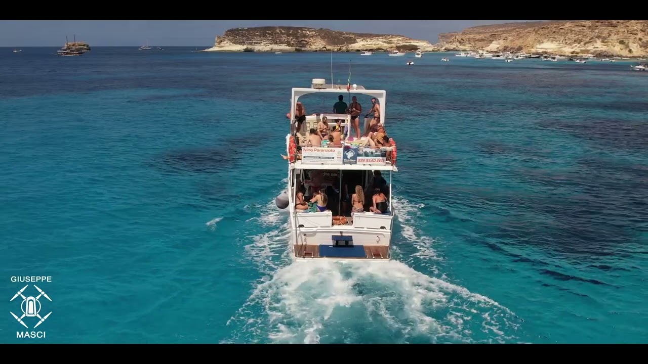 IL MARE DI LAMPEDUSA