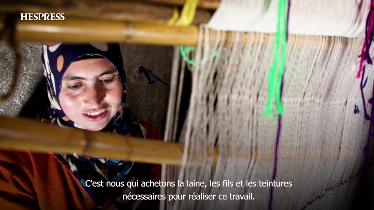 Tissage traditionnel des tapis à Aït Tamlil
