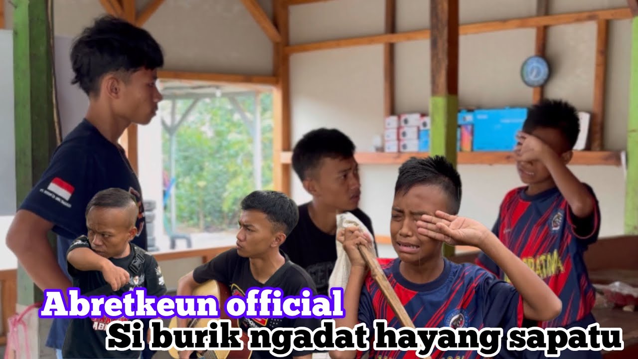 Sketsa komedi Sunda || si burik & Acil ngadat hayang sapatu