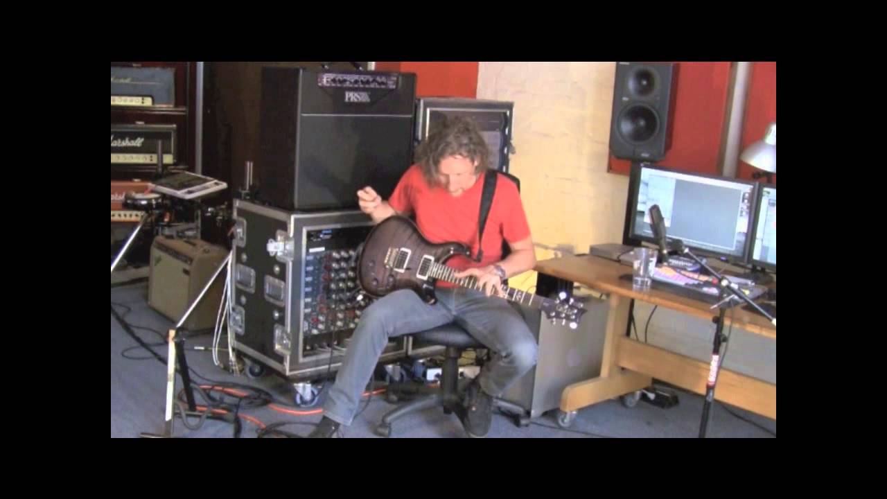 John Wesley demonstrates the Analog Man King of Tone, Peppermint Fuzz, and Chorus.