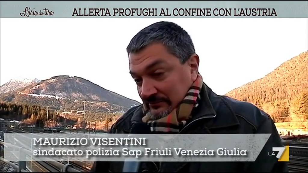 Allerta profughi al confine con l'Austria