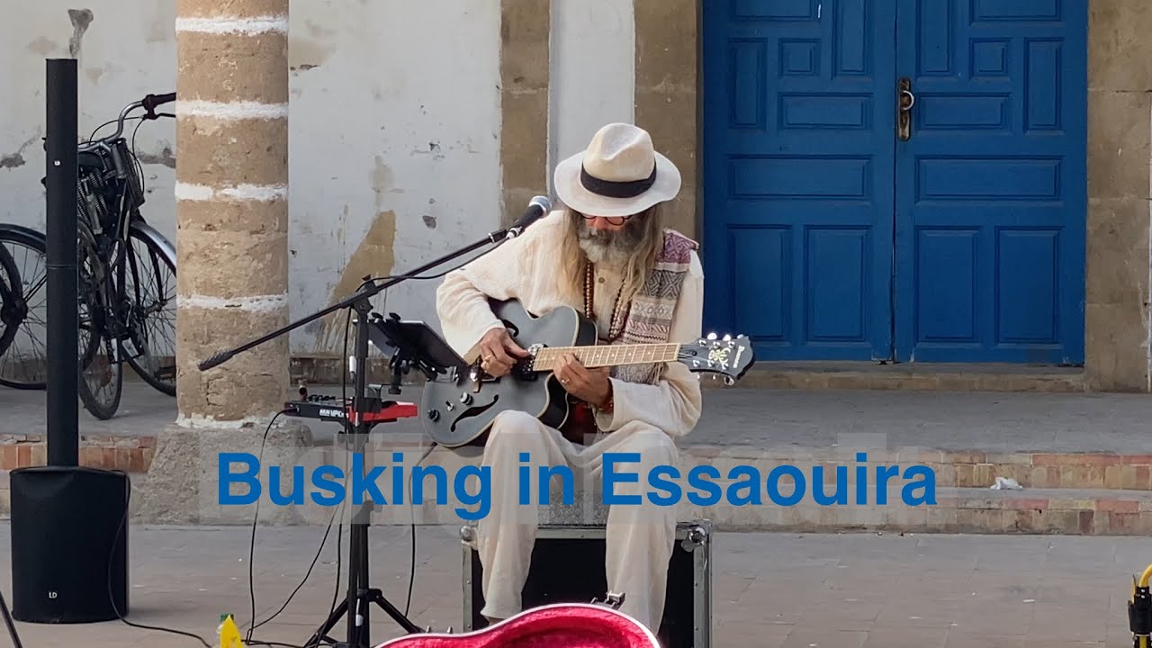 Busking in Essaouira - Rollin’ & Tumblin’ with Loopy Pro & Groove Rider