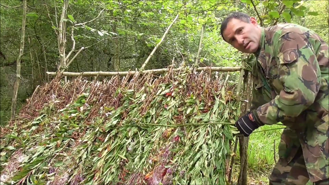 Ganzo G725-m stockman  knife field test.  Rosebay willow herb thatched survival shelter build.