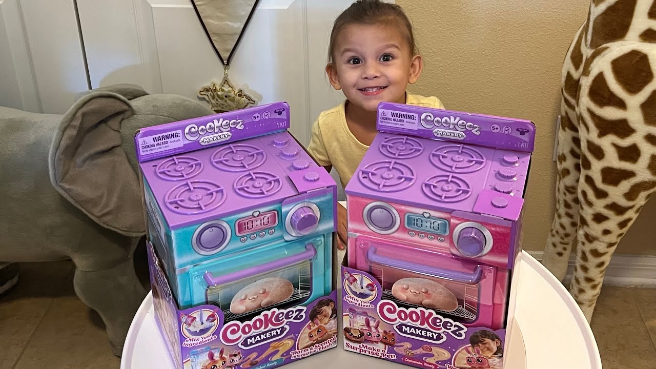 Arya Unboxes Surprise Toys Including Cookeez Bakery, Snackles Surprise Ball, and Fluffie Stuffiez
