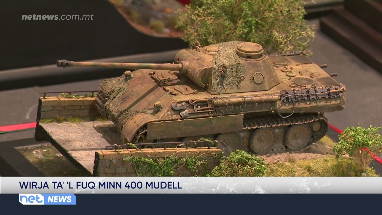 Wirja ta' 'l fuq minn 400 mudell