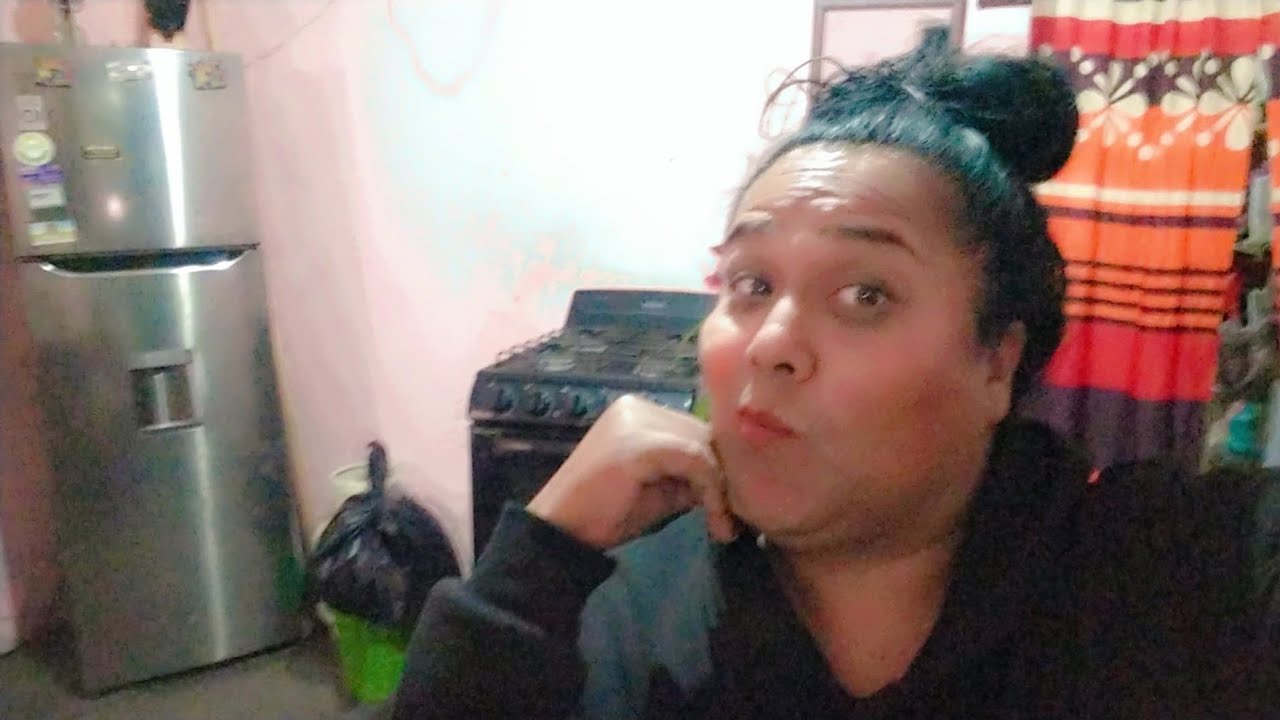 hermanas que me reclama la vecina
