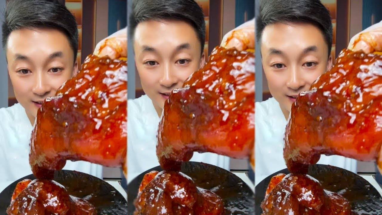 Eating pork knuckle! #Oh my god, it smells so good! #Eating meat is so satisfying! #Food