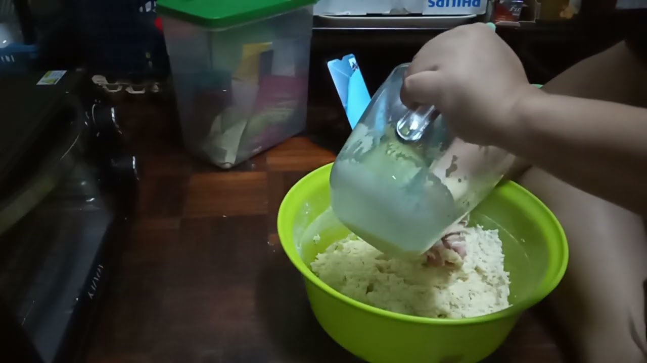 no planning!! buat bun inti kelapa dan donut manual di malam hari