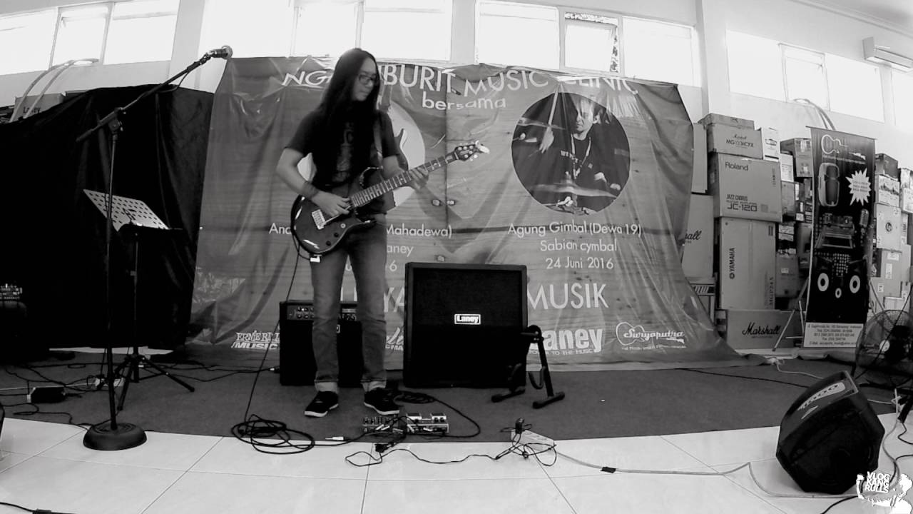 Andry Muhammad (Solo Guitar)