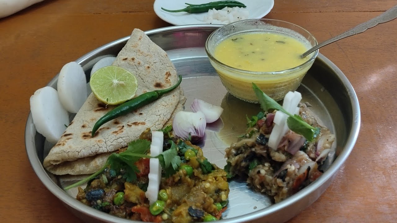 👩‍🍳आलु हों या बैंगन कभी बोर नहीं होगी ऐ।देसी स्टाइल lदेखिये मैंने कैसे बनाया है  Bharta 