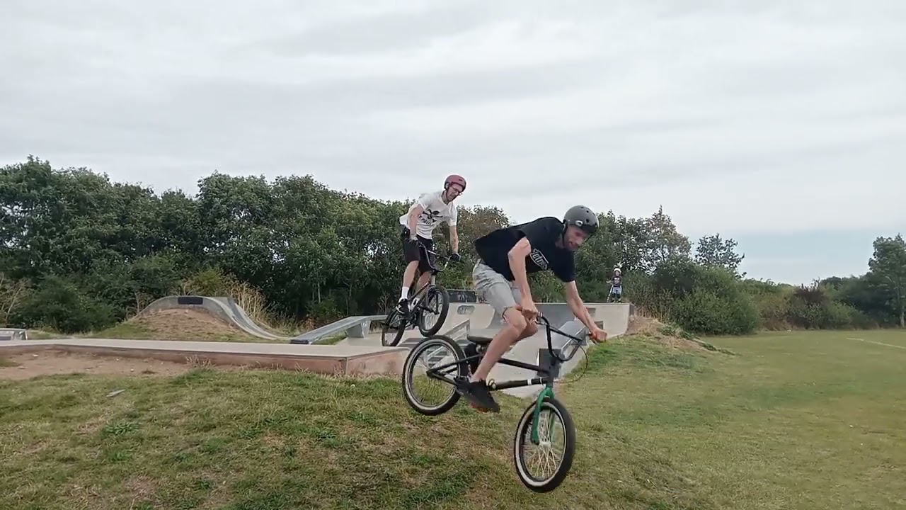 Scum41 Bikes And Guitar 2