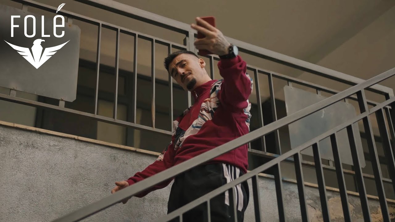 DIPA - UJK A DELE (Official Video)