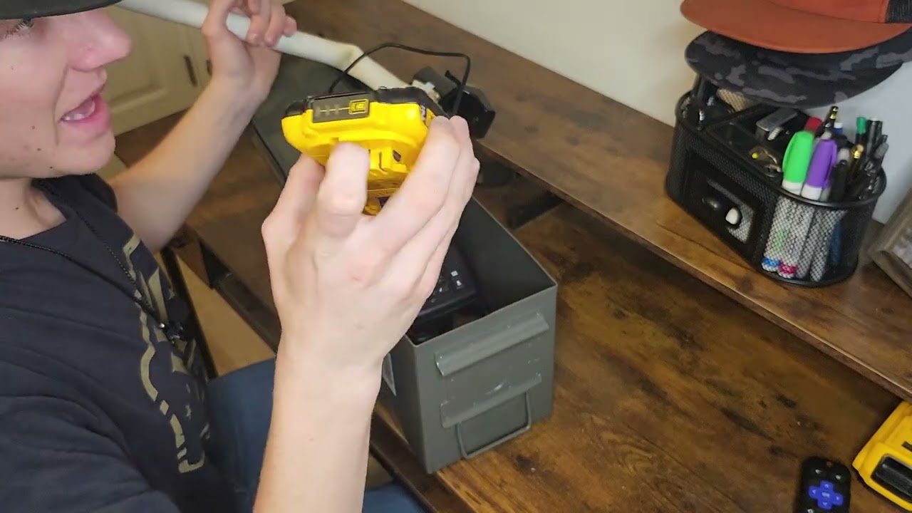Garmin striker 4. metal ammo box and green  light set up explained.
