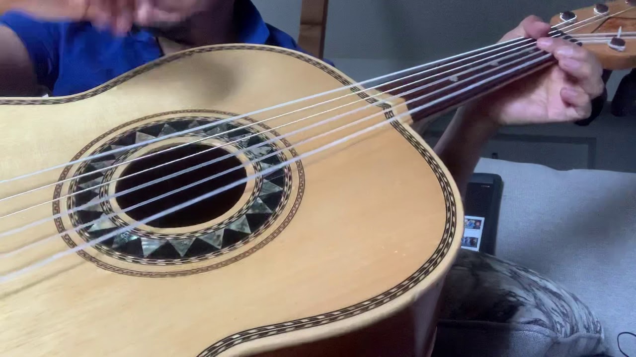 Ave María con guitarrón     Arreglo Mariachi Vargas