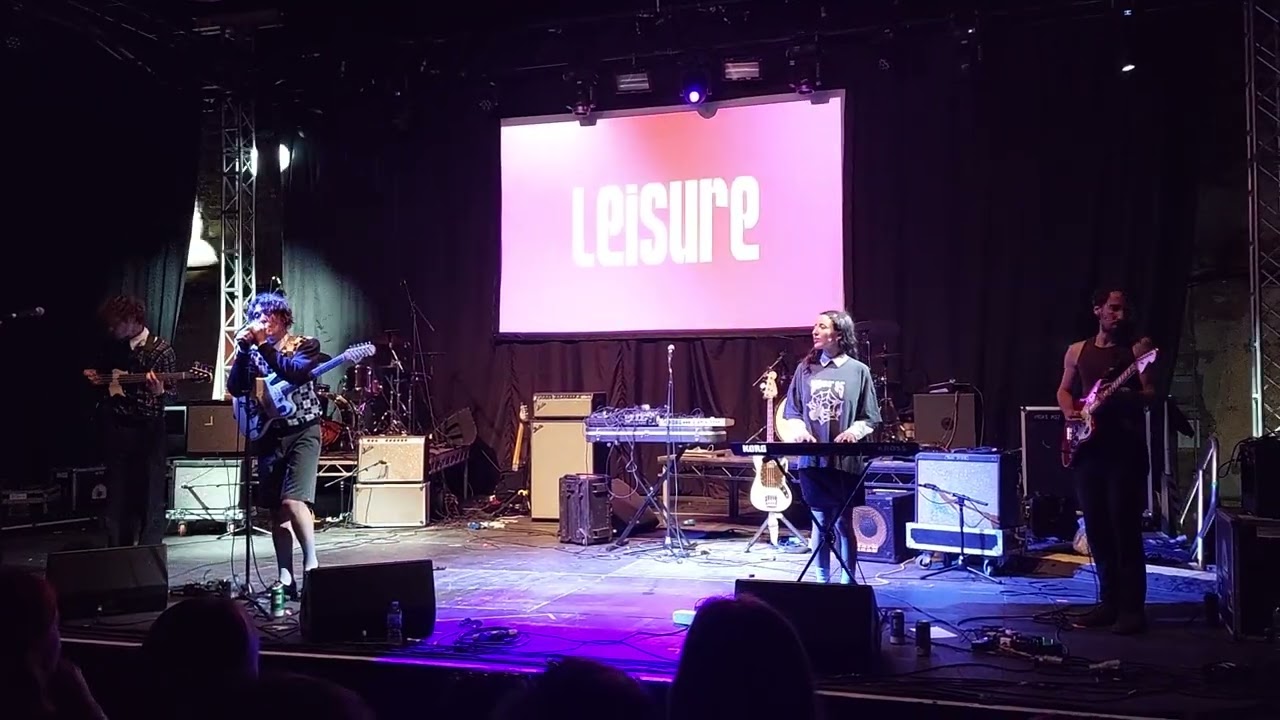 HighSchool - New York, Paris and London - Live