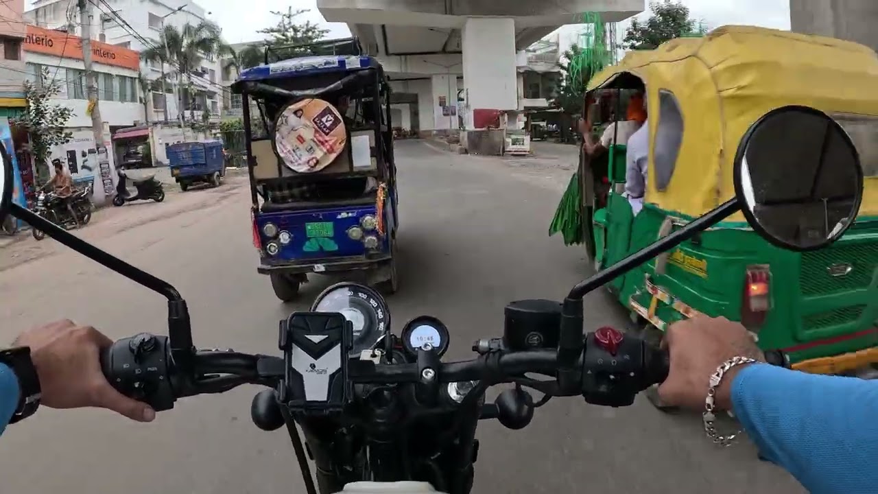 Hunter 350 on Patna road..!!