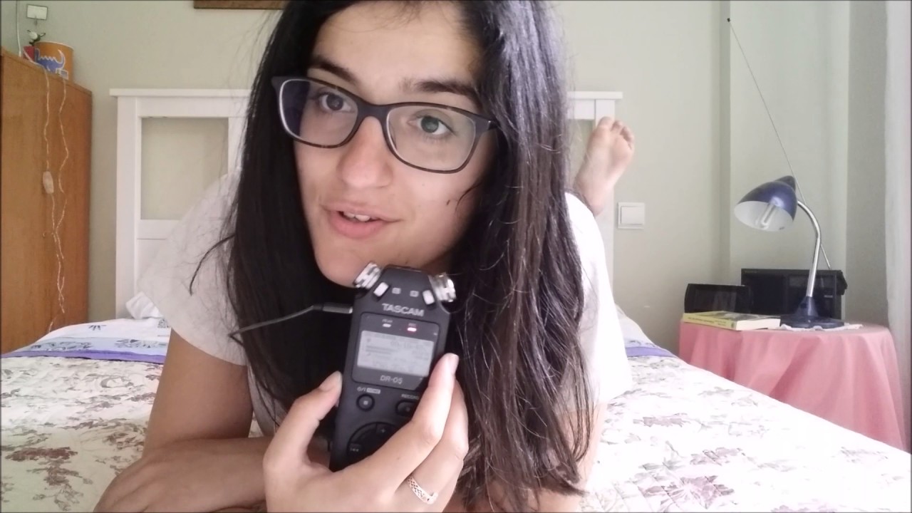 ASMR en Español | Too Much Information Tag | Binaural