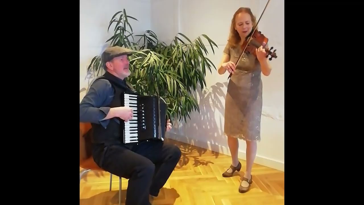 Mayn Shtetele Belz-violin, accorion