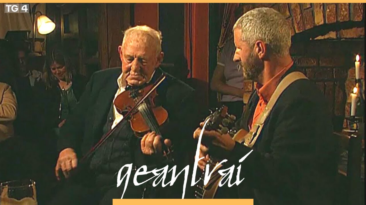 East Clare fiddler Paddy Canny & Kieran Hanrahan | Pepper's, An Fhiacail | Geantraí 2003| TG4