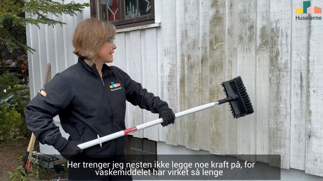 Slik blir du kvitt svertesopp på husveggen