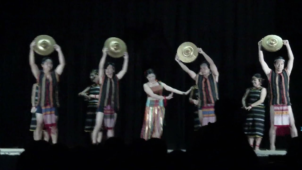 Vietnamese Dance