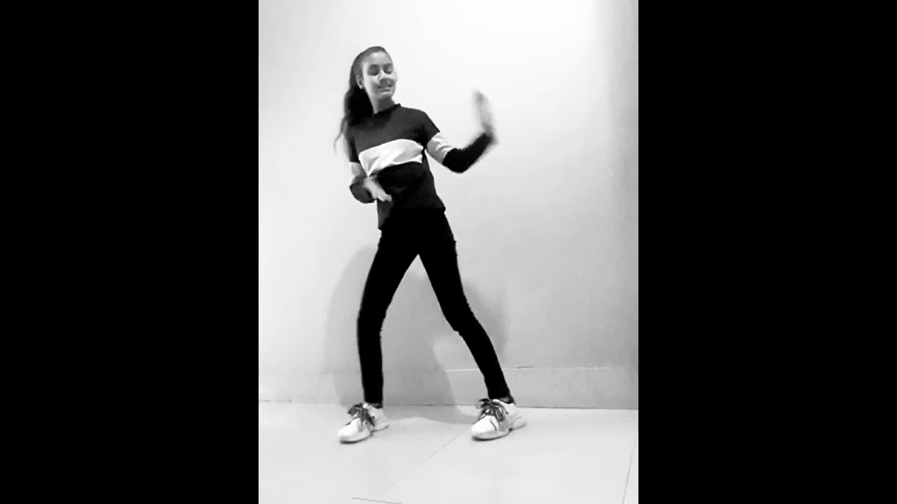 Majnu 🔥 by Ayushi Sharma #shorts #dance #viral #trending