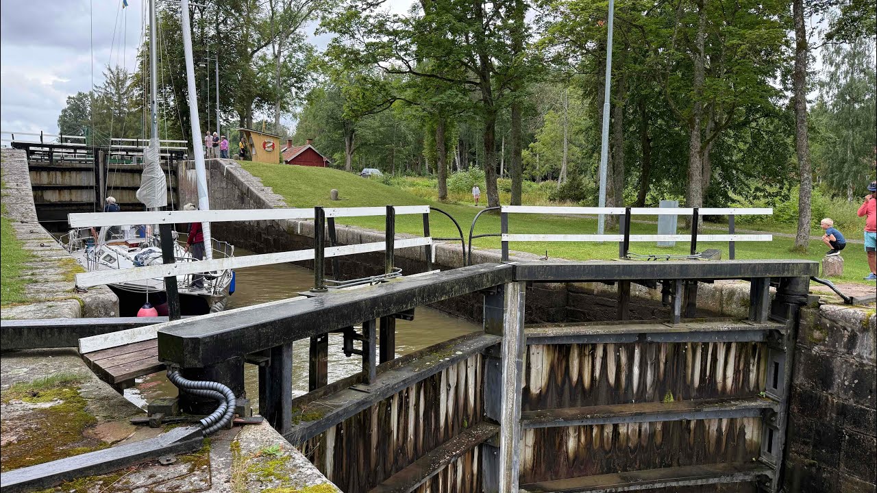 En husbilshelg i Töreboda med cykeltur längs Göta Kanal