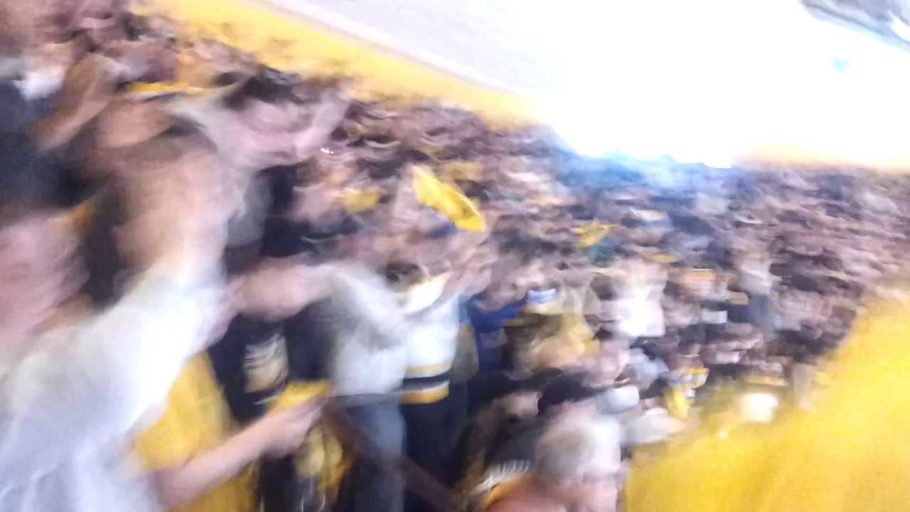 5/13/13 Bruins beat Leafs game 7 crowd reaction