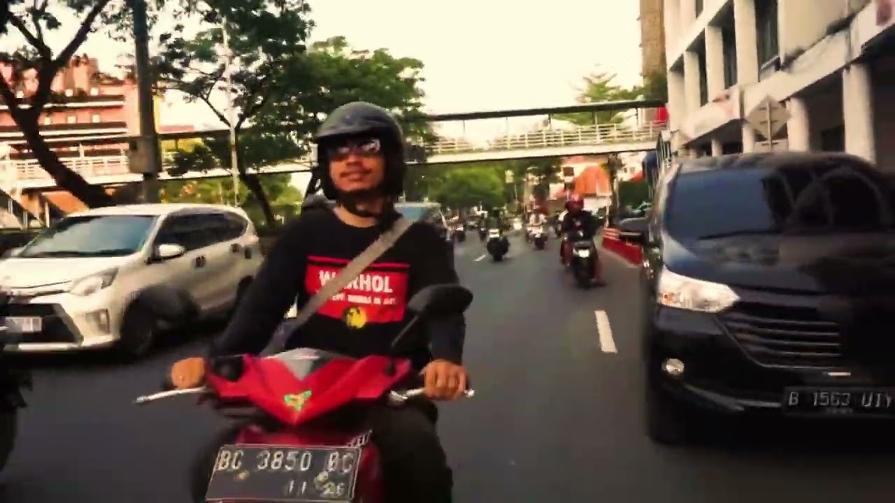 JAKARTA PANAS- DOGDAZE